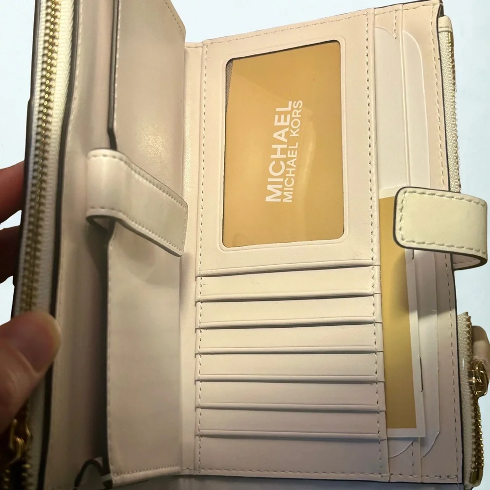 Michael Kors Optic White, Double Zip Leather Wristlet, Designer NWT, Gold Stud